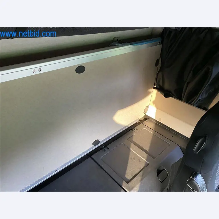 Equipamiento operativo y de oficina de una empresa de transportes-15