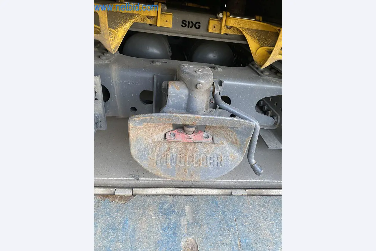 Equipamiento operativo y de oficina de una empresa de transportes-6