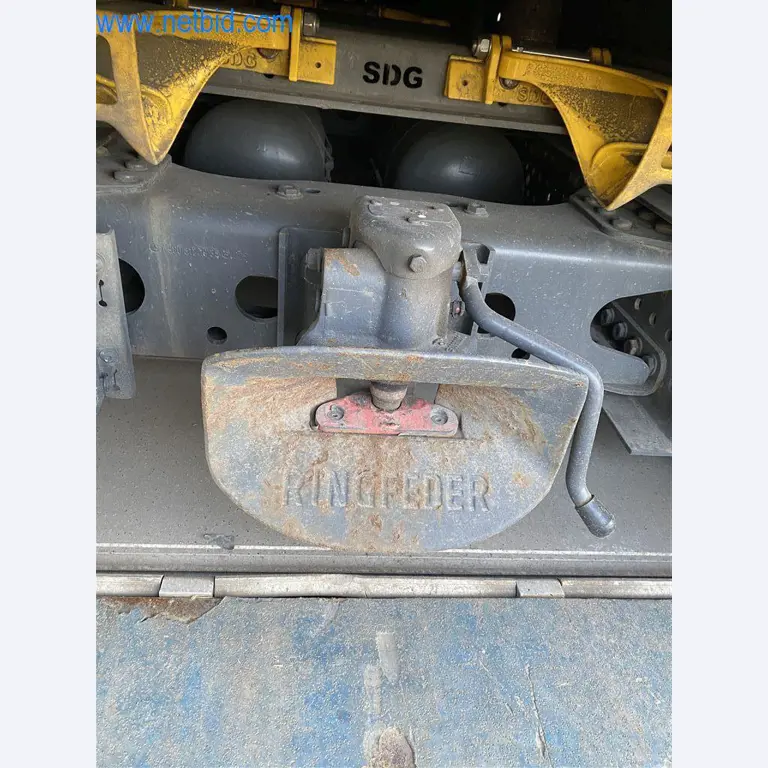 Equipamiento operativo y de oficina de una empresa de transportes-6