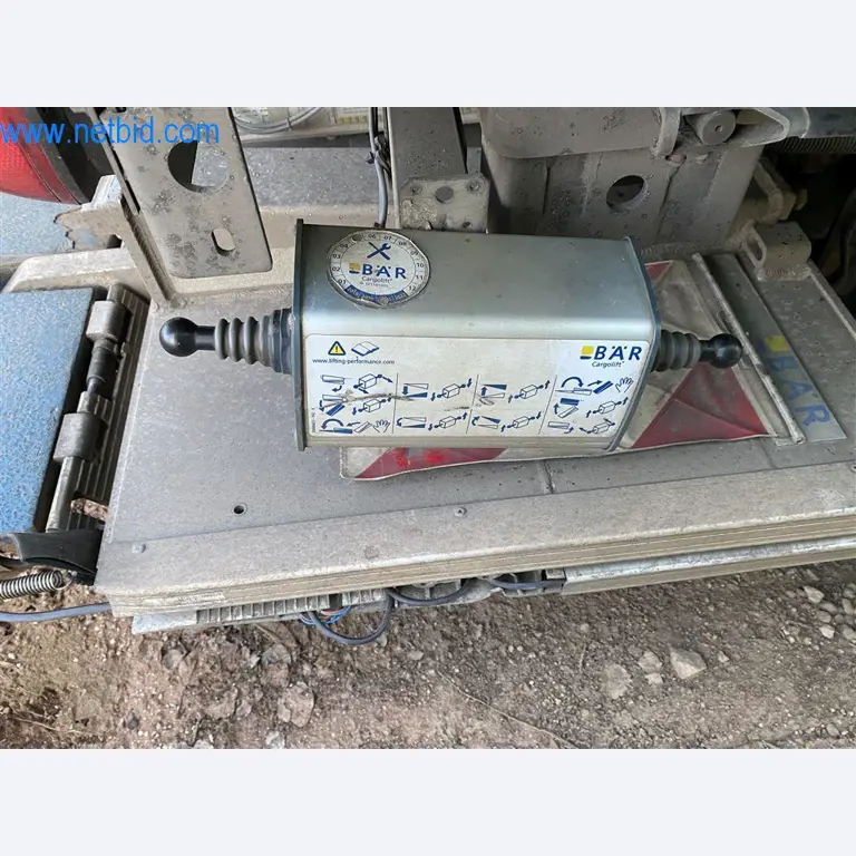 Equipamiento operativo y de oficina de una empresa de transportes-7