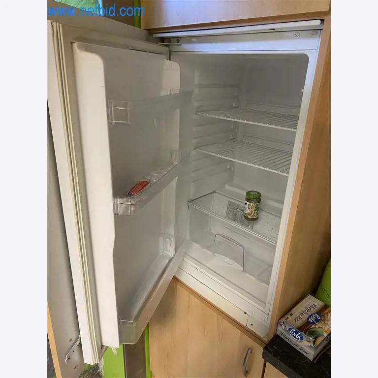 Betriebs- und Geschäftsausstattung eines Speditionsbetriebs-2