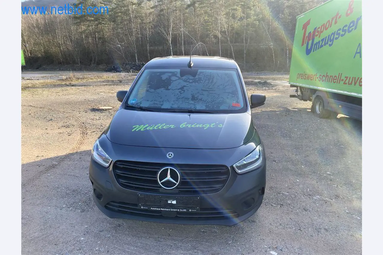 Material de exploração e de escritório de uma empresa de transportes-2