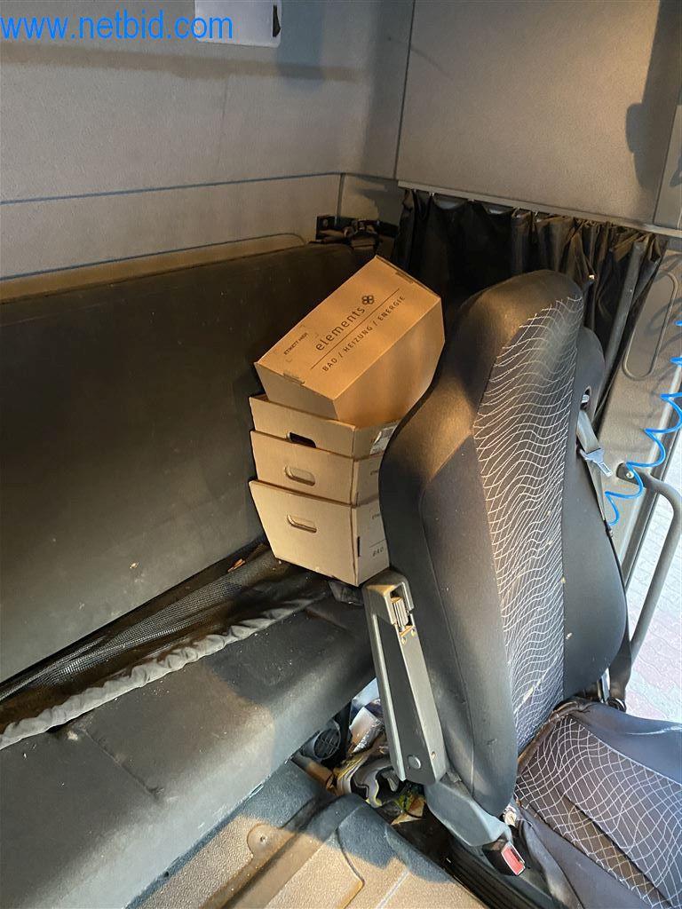 Provozní a kancelářské vybavení dopravního podniku-20