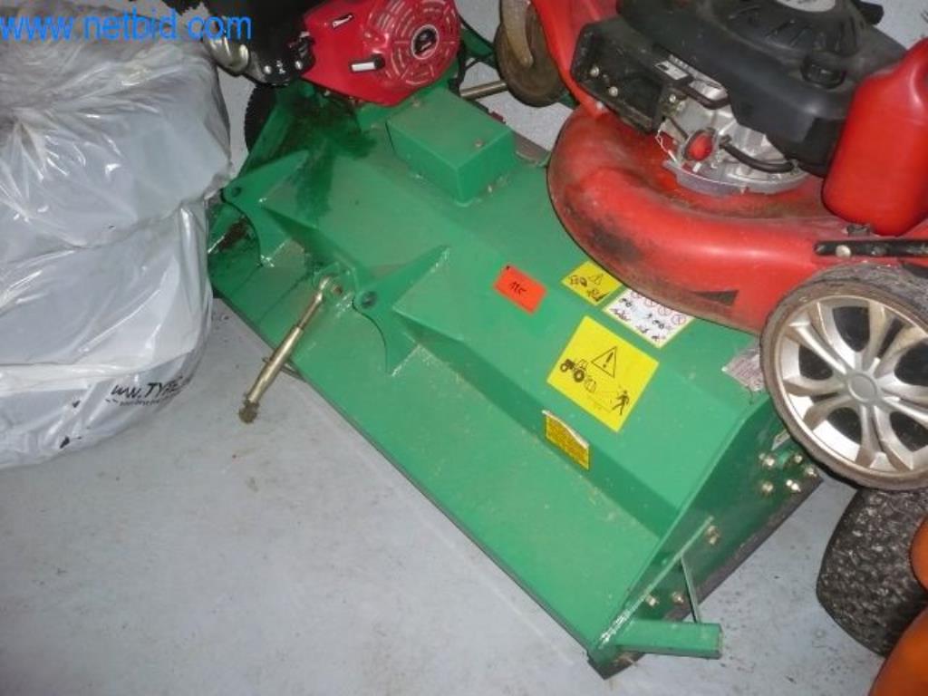 Centre de tournage/fraisage CNC / machines, chariots de manutention, équipement de bureau et de commerce-1