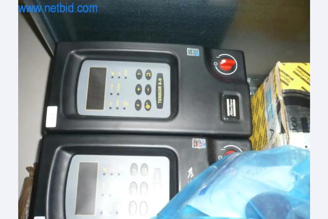 CNC draai-/freescentrum/machines, industriële trucks, kantoor- en bedrijfsuitrusting-3