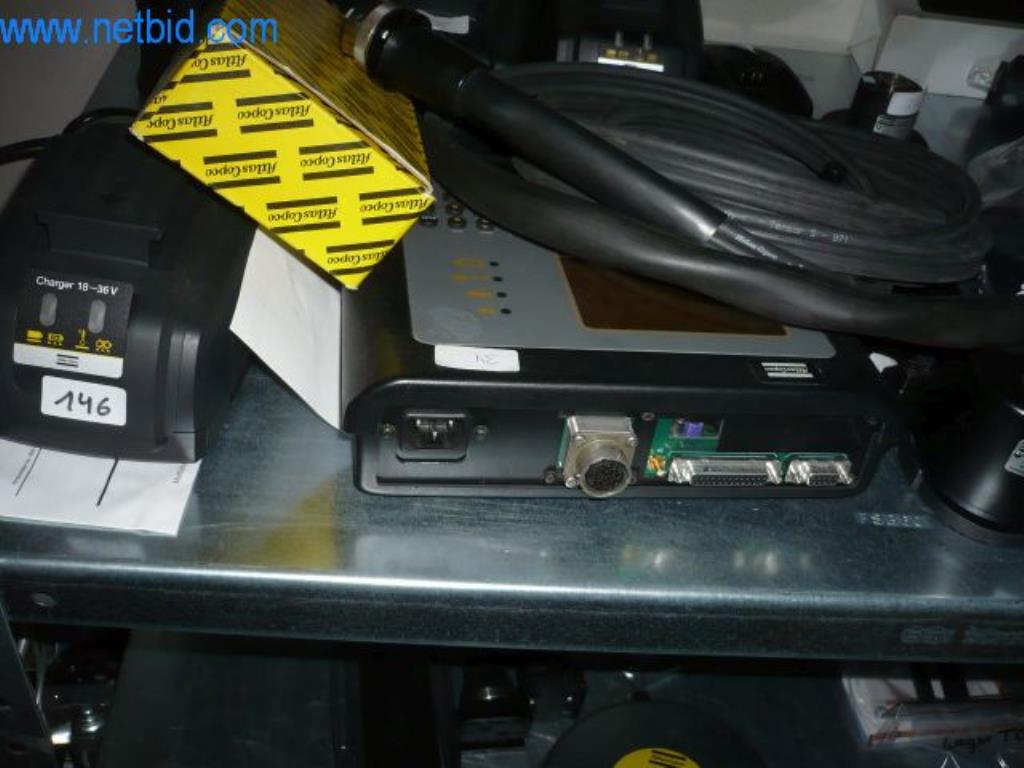 Centre de tournage/fraisage CNC / machines, chariots de manutention, équipement de bureau et de commerce-7