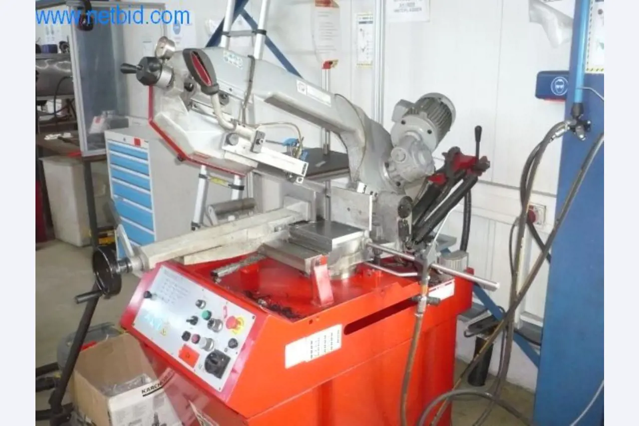 CNC draai-/freescentrum/machines, industriële trucks, kantoor- en bedrijfsuitrusting-1