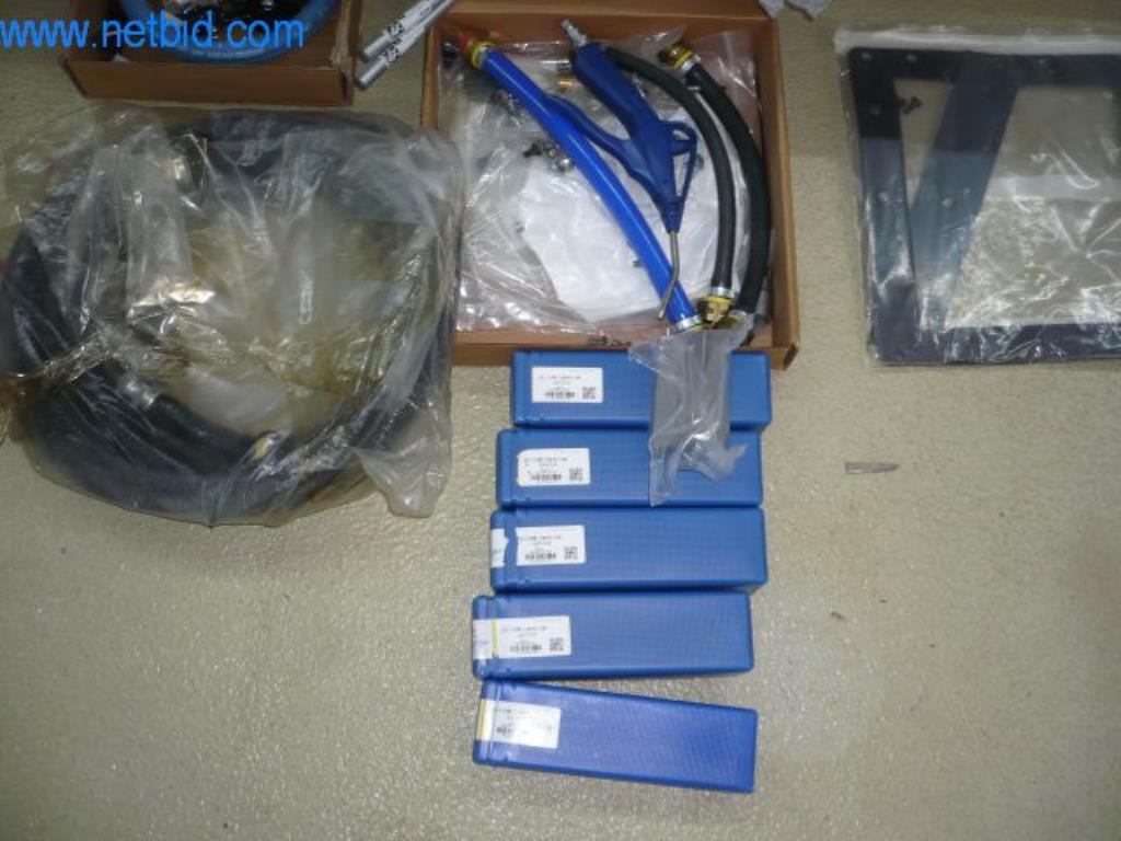 Centrum / maszyny tokarskie / frezarskie CNC, wózki przemysłowe, sprzęt biurowy i biznesowy-3