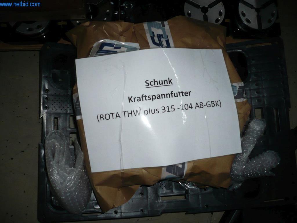 Centre de tournage/fraisage CNC / machines, chariots de manutention, équipement de bureau et de commerce-12