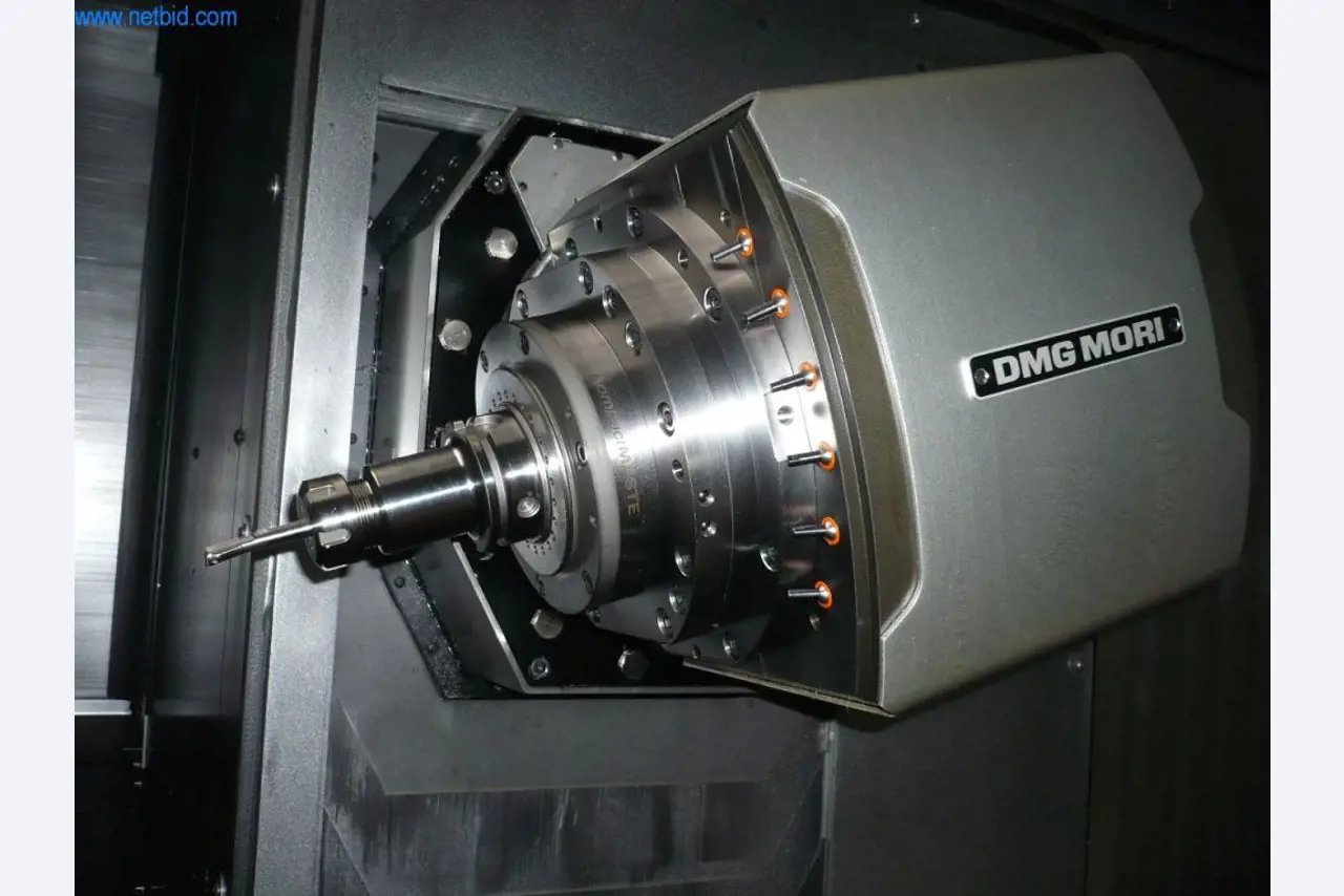 CNC soustružnicko-frézovací centra / stroje, průmyslové vozíky, kancelářské a obchodní vybavení-7