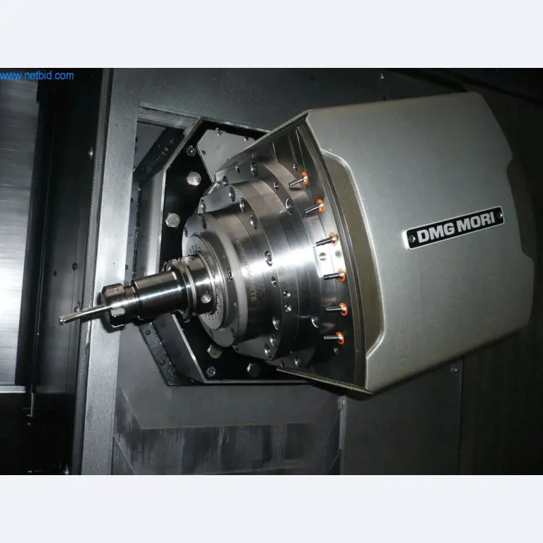 CNC soustružnicko-frézovací centra / stroje, průmyslové vozíky, kancelářské a obchodní vybavení-7