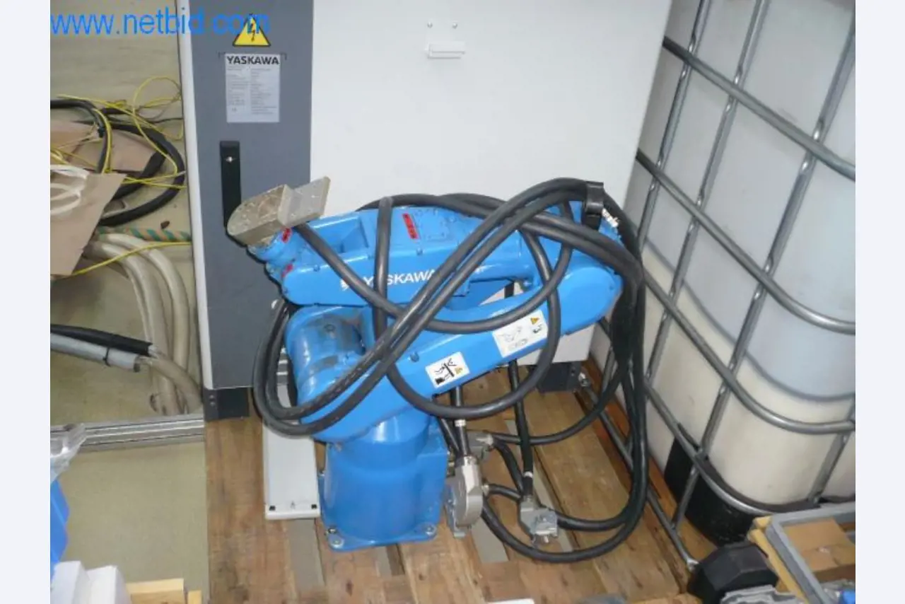 CNC draai-/freescentrum/machines, industriële trucks, kantoor- en bedrijfsuitrusting-1