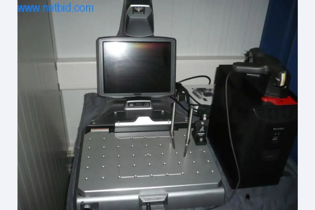 CNC draai-/freescentrum/machines, industriële trucks, kantoor- en bedrijfsuitrusting-1