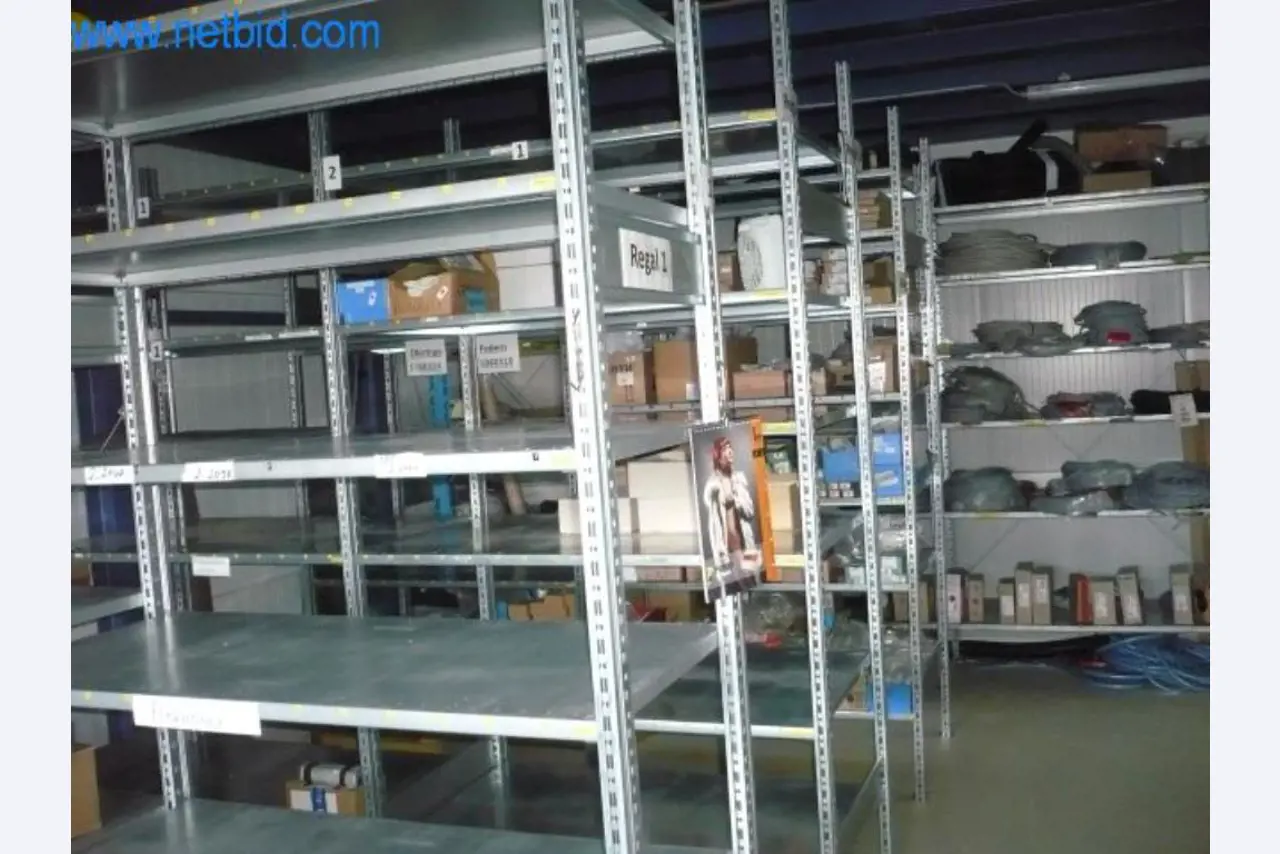 CNC draai-/freescentrum/machines, industriële trucks, kantoor- en bedrijfsuitrusting-1