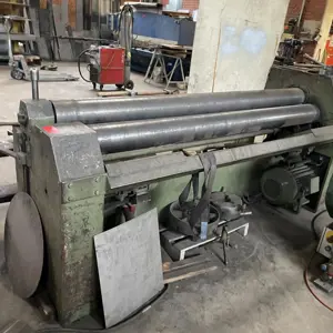 Three-roll round bending machine