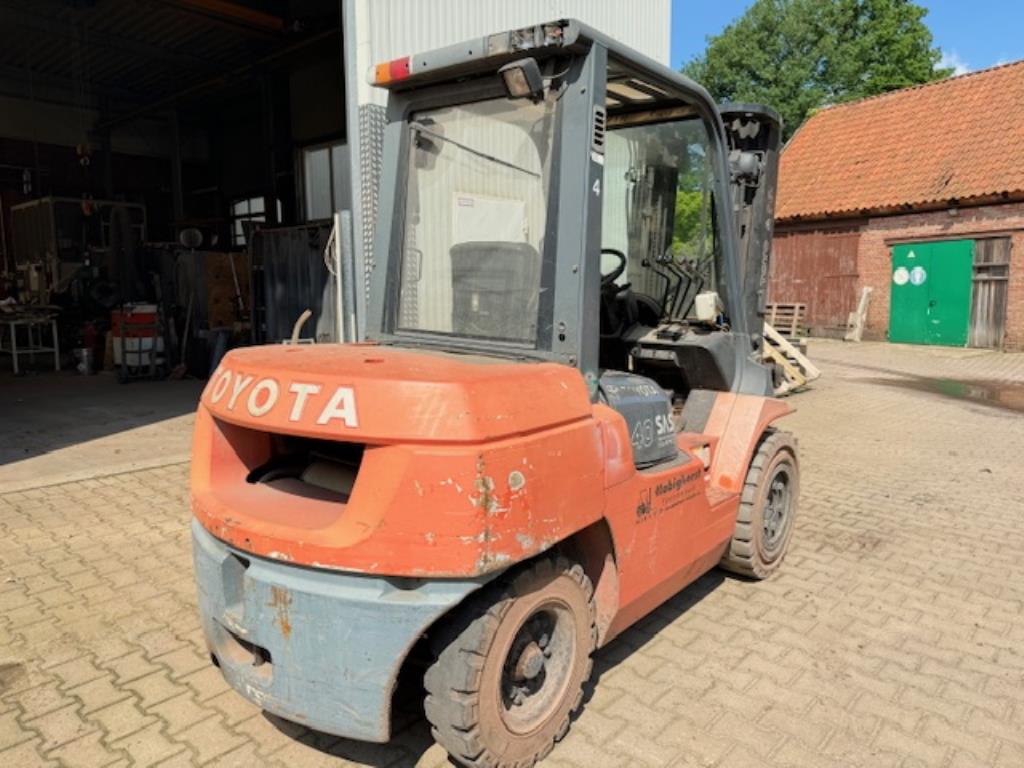 Máquinas para trabajar el metal-11