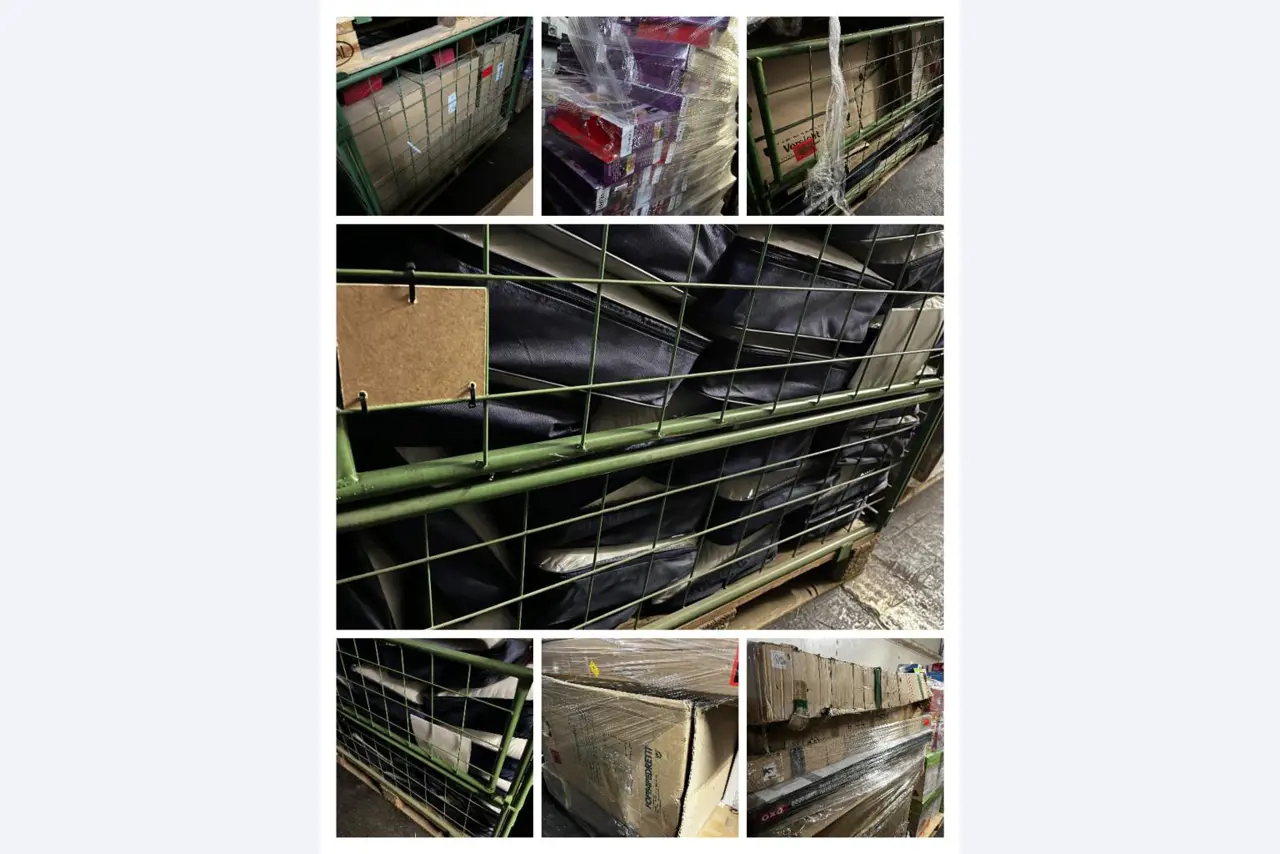 Inventaris bestaande uit consumptiegoederen, promotionele artikelen en merchandise-93