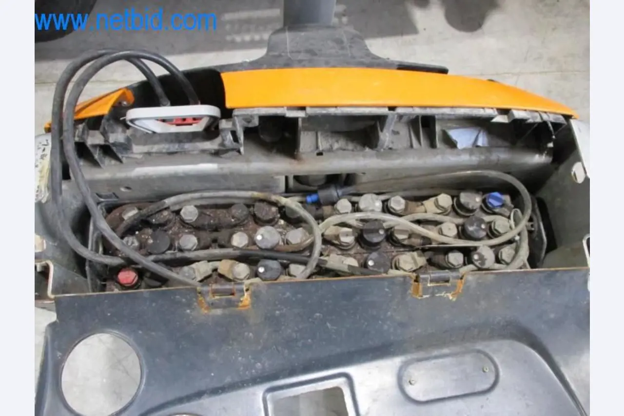 Maschinen und Fahrzeuge (Dachdeckerei)-2