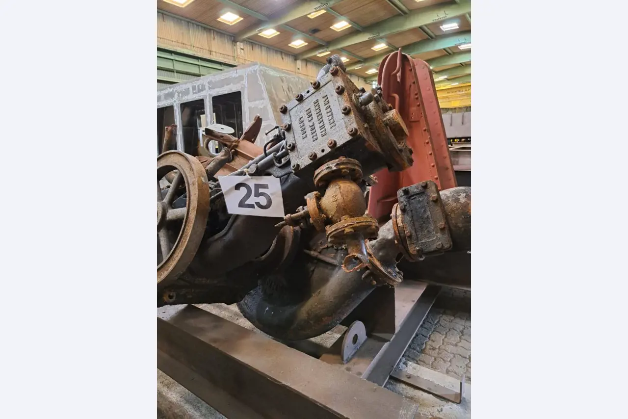Onderdelen van het stoom bergingsschip Taucher Flint III-1