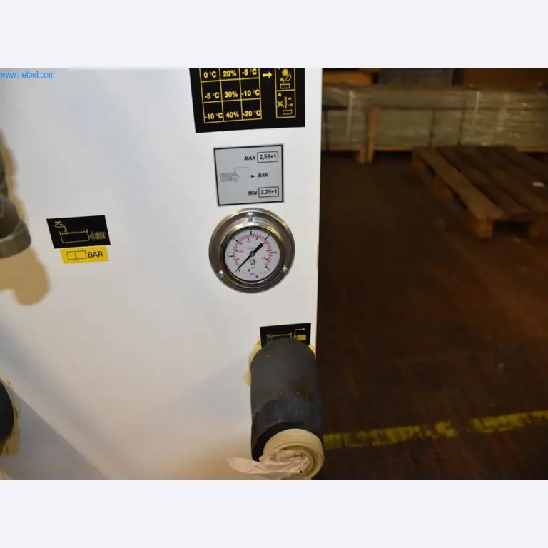 Uitgebreide voorraden vacuümpompen, meetapparatuur, reserveonderdelen en accessoires-4