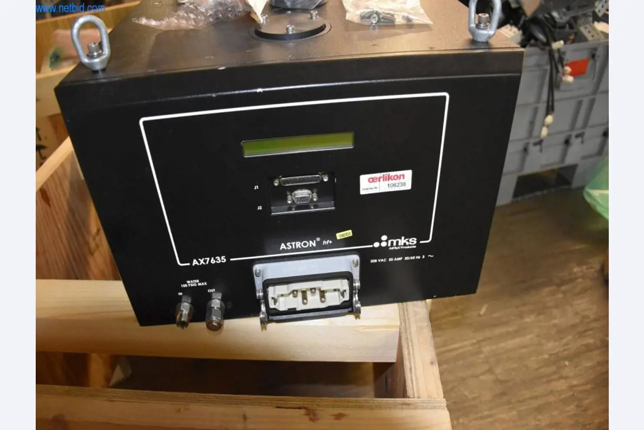 Rozsáhlé zásoby vývěv, měřicích přístrojů, náhradních dílů a příslušenství-2