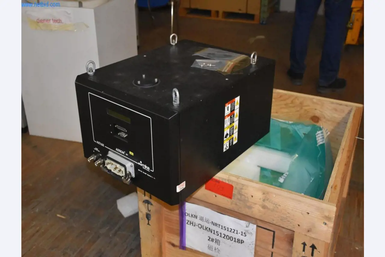 Rozsáhlé zásoby vývěv, měřicích přístrojů, náhradních dílů a příslušenství-1