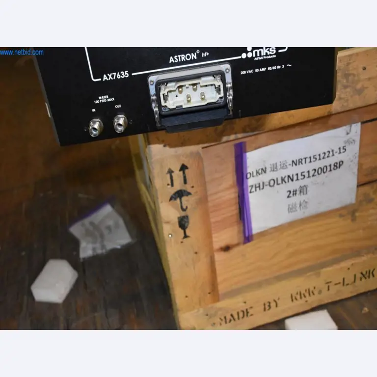 Rozsáhlé zásoby vývěv, měřicích přístrojů, náhradních dílů a příslušenství-3