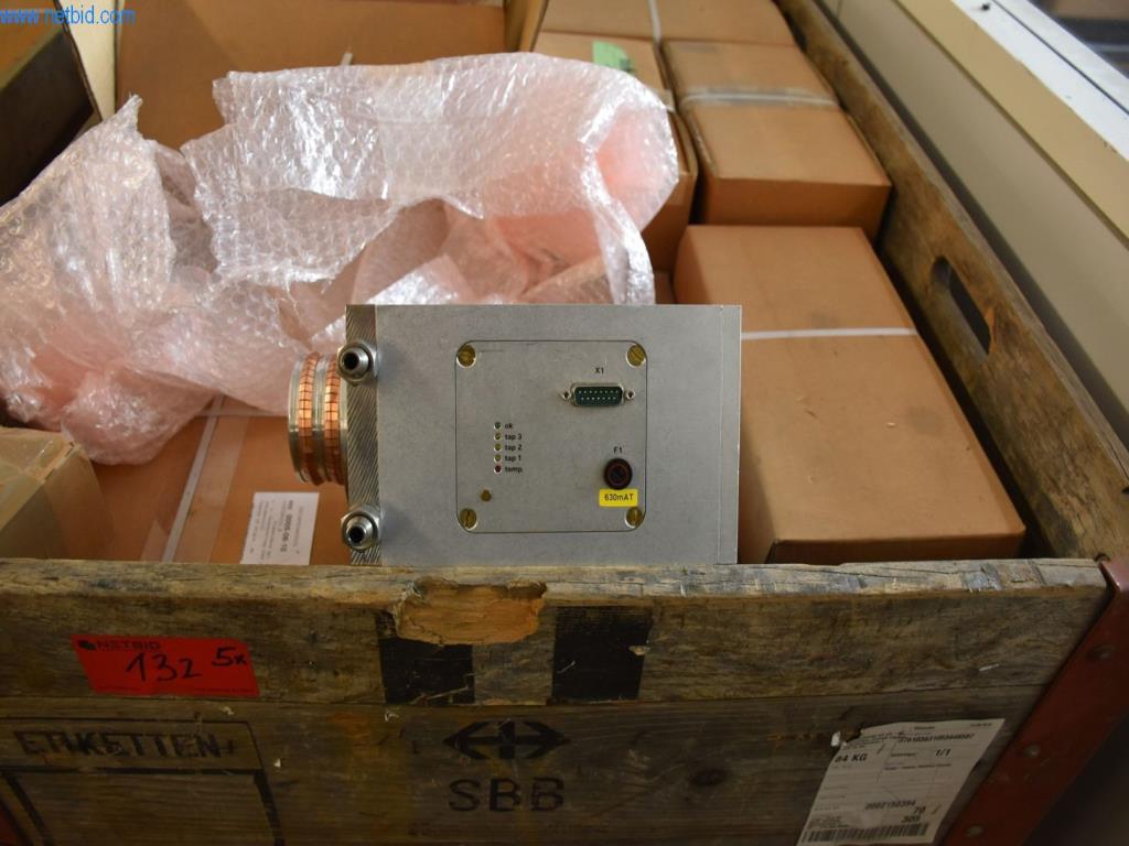 Extensos stocks de bombas de vácuo, dispositivos de medição, peças sobressalentes e acessórios-8