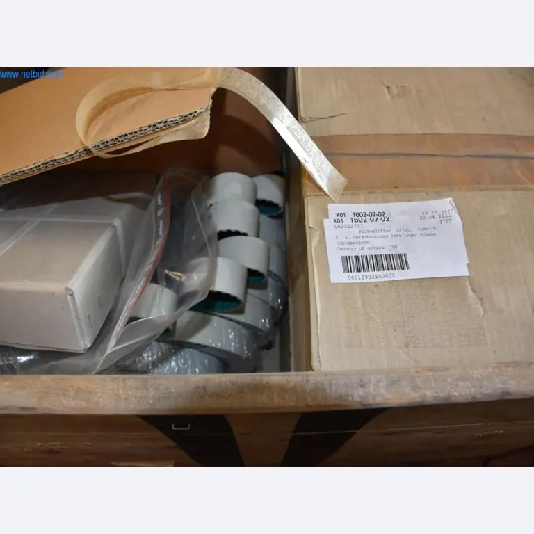 Umfangreiche Bestände an Vakuumpumpen, Meßgeräten, Ersatzteilen und Zubehör-9