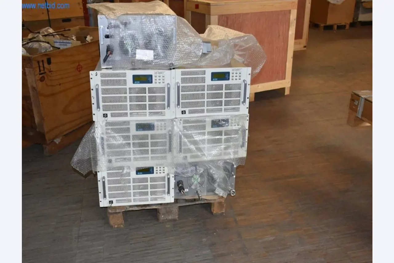 Umfangreiche Bestände an Vakuumpumpen, Meßgeräten, Ersatzteilen und Zubehör-1