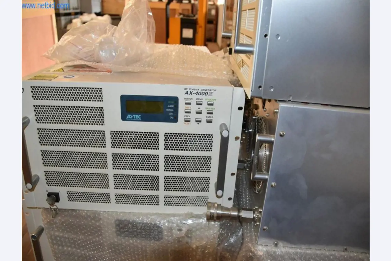 Umfangreiche Bestände an Vakuumpumpen, Meßgeräten, Ersatzteilen und Zubehör-4