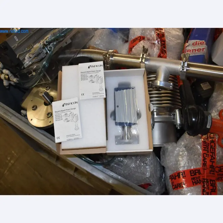 Amplias existencias de bombas de vacío, dispositivos de medición, piezas de repuesto y accesorios-3