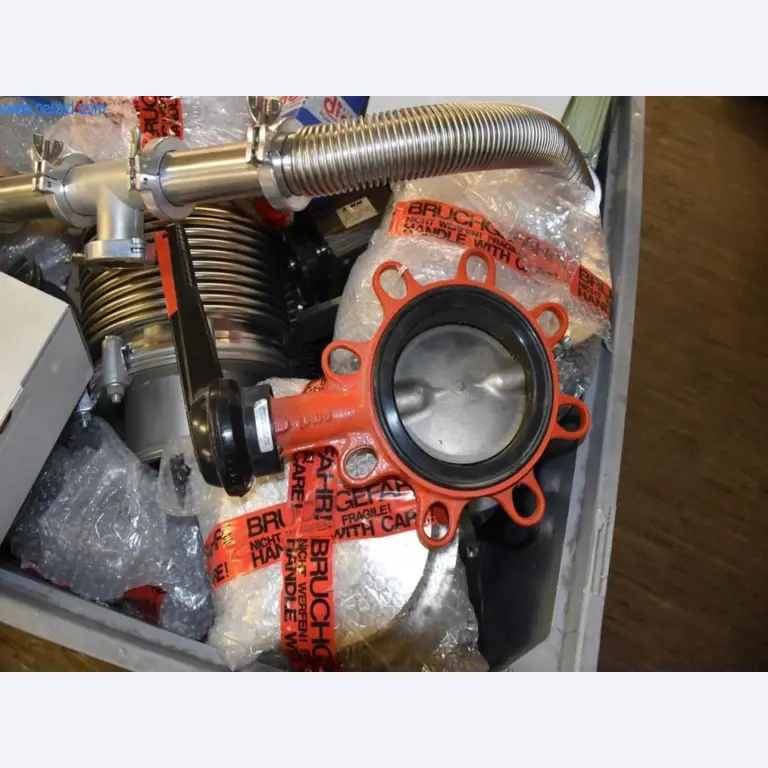 Amplias existencias de bombas de vacío, dispositivos de medición, piezas de repuesto y accesorios-6