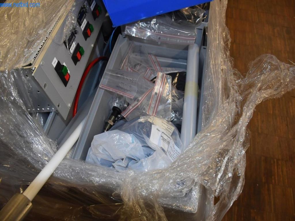 Umfangreiche Bestände an Vakuumpumpen, Meßgeräten, Ersatzteilen und Zubehör-4