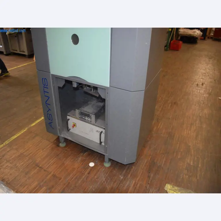 Extensive stocks of vacuum pumps, measuring devices, spare parts and accessories-3