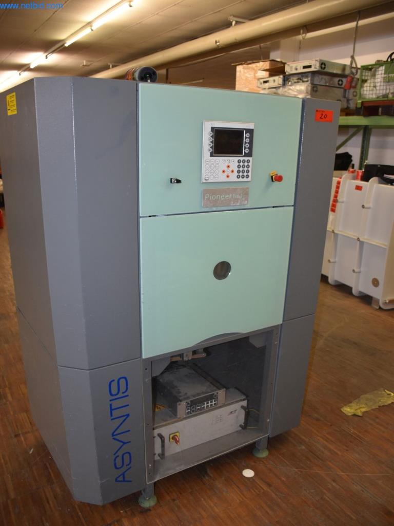 Extensive stocks of vacuum pumps, measuring devices, spare parts and accessories-4