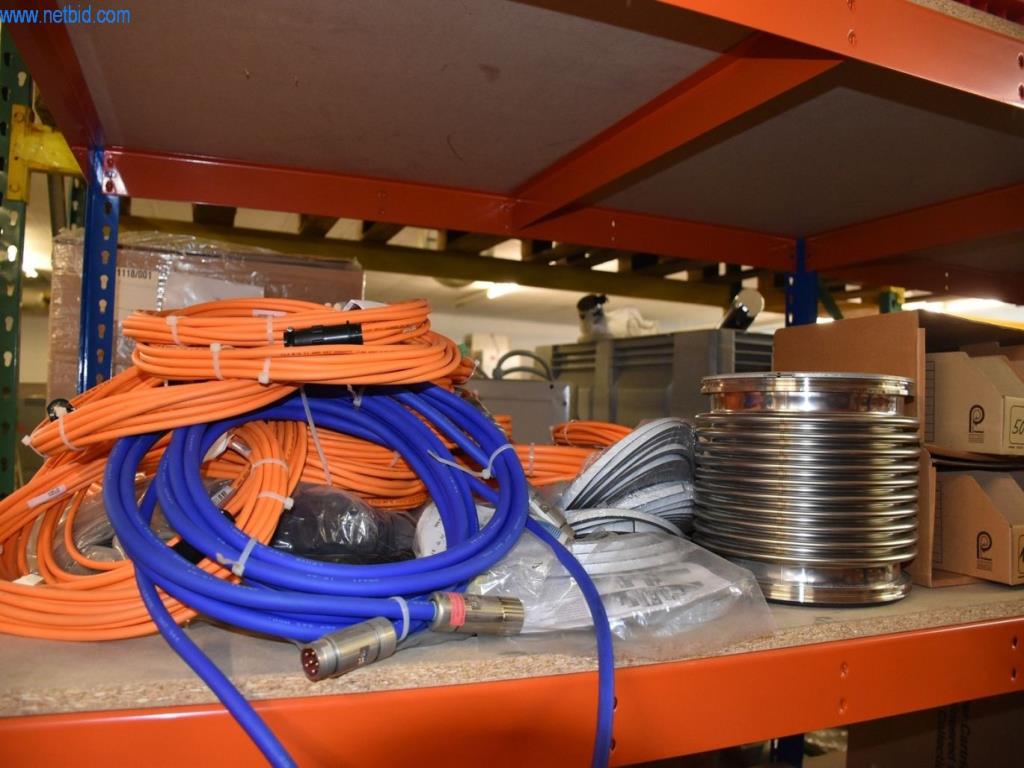 Extensos stocks de bombas de vácuo, dispositivos de medição, peças sobressalentes e acessórios-15