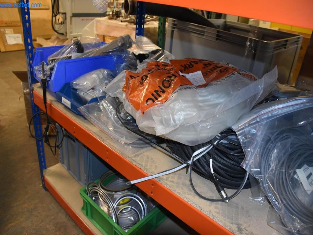 Extensos stocks de bombas de vácuo, dispositivos de medição, peças sobressalentes e acessórios-17