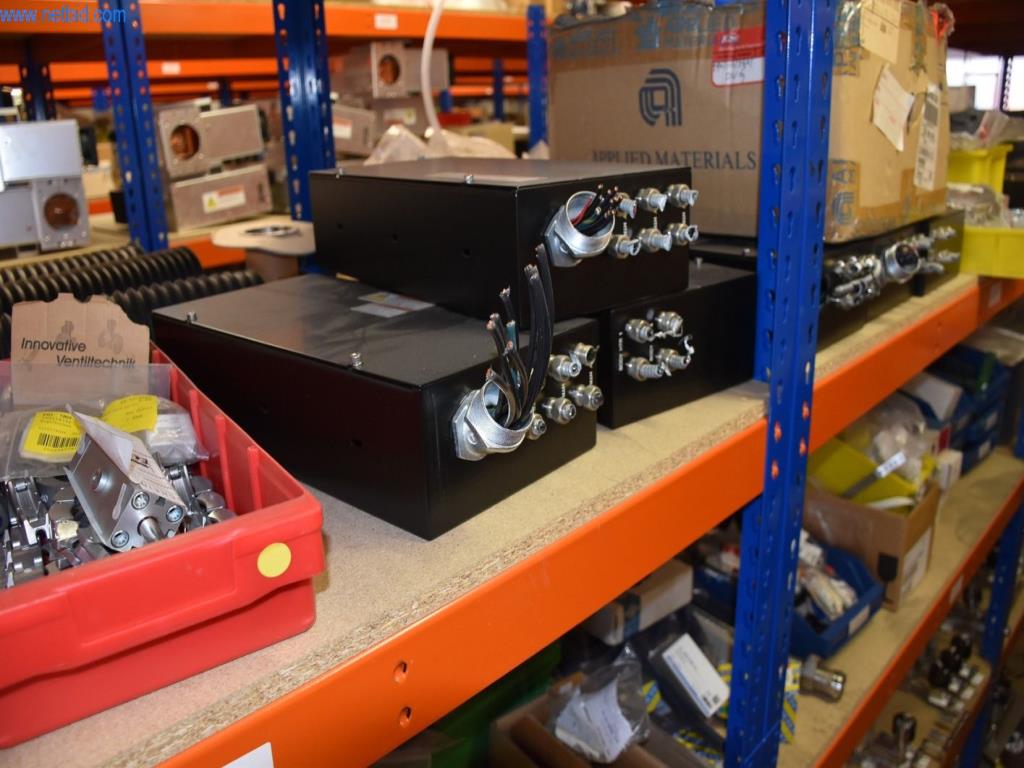 Extensos stocks de bombas de vácuo, dispositivos de medição, peças sobressalentes e acessórios-14