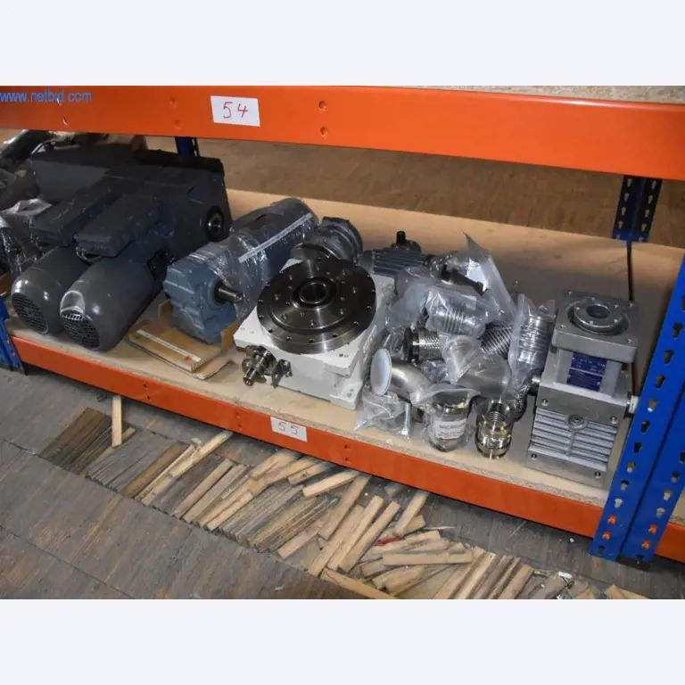 Rozsáhlé zásoby vývěv, měřicích přístrojů, náhradních dílů a příslušenství-15