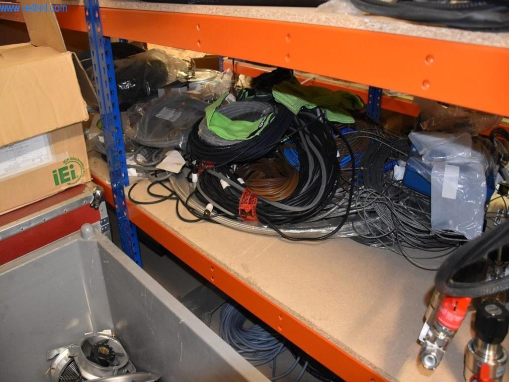 Extensos stocks de bombas de vácuo, dispositivos de medição, peças sobressalentes e acessórios-37