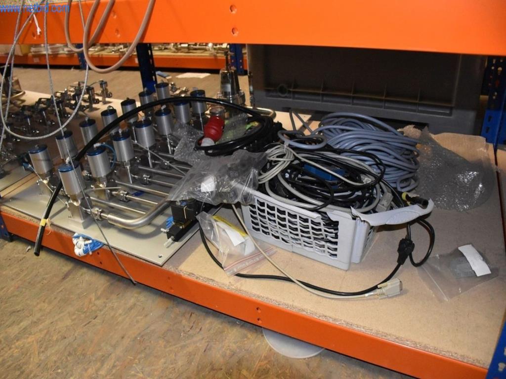 Extensos stocks de bombas de vácuo, dispositivos de medição, peças sobressalentes e acessórios-39