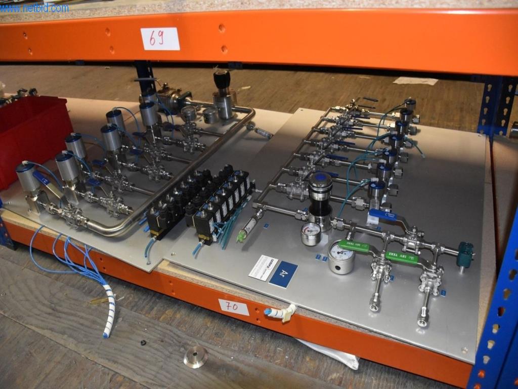 Extensos stocks de bombas de vácuo, dispositivos de medição, peças sobressalentes e acessórios-43