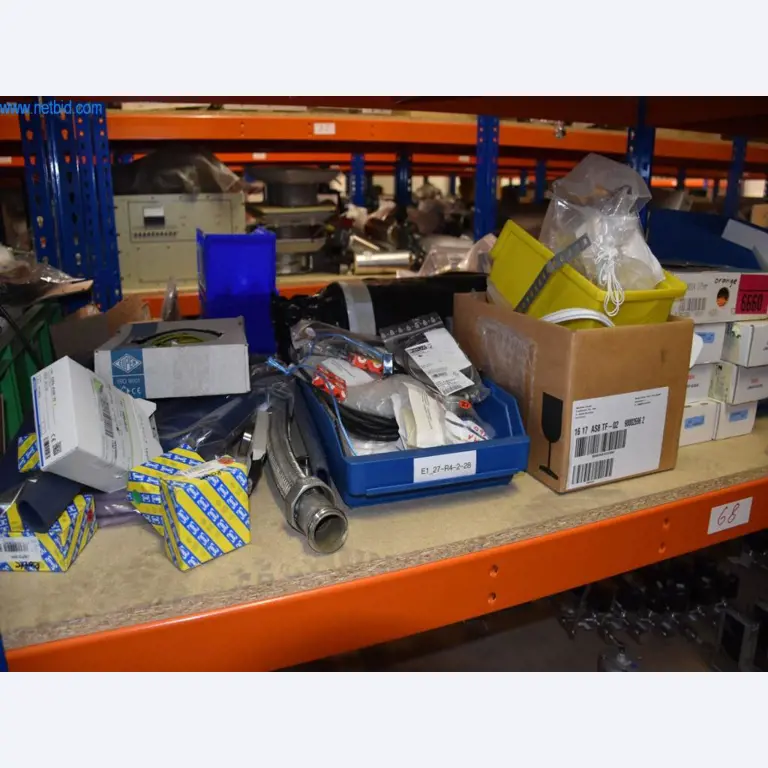 Rozsáhlé zásoby vývěv, měřicích přístrojů, náhradních dílů a příslušenství-4