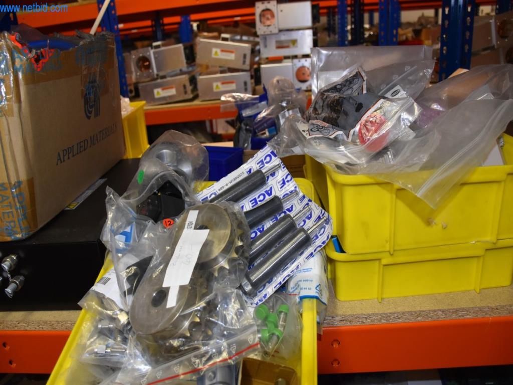 Extensos stocks de bombas de vácuo, dispositivos de medição, peças sobressalentes e acessórios-7