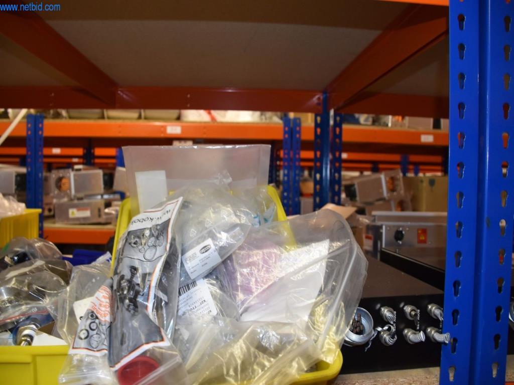 Extensos stocks de bombas de vácuo, dispositivos de medição, peças sobressalentes e acessórios-8