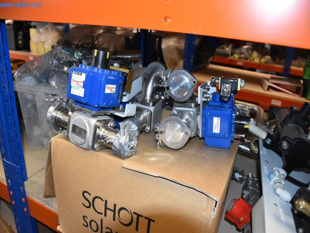 Obsežne zaloge vakuumskih črpalk, merilnih naprav, rezervnih delov in dodatne opreme-16