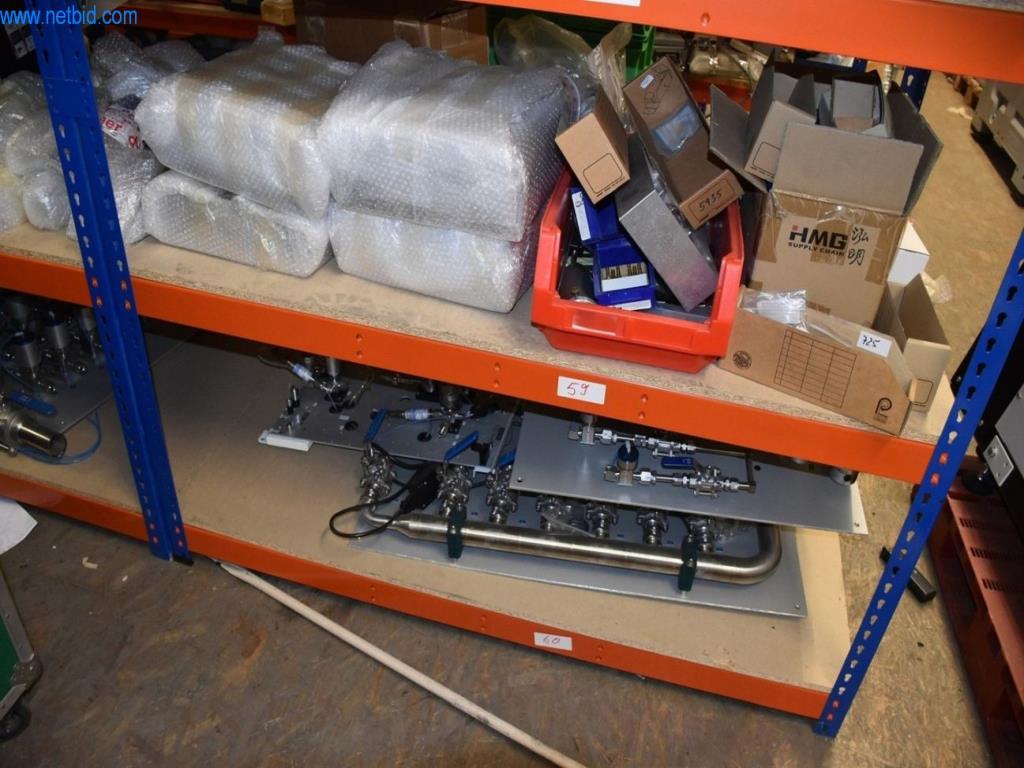 Obsežne zaloge vakuumskih črpalk, merilnih naprav, rezervnih delov in dodatne opreme-23