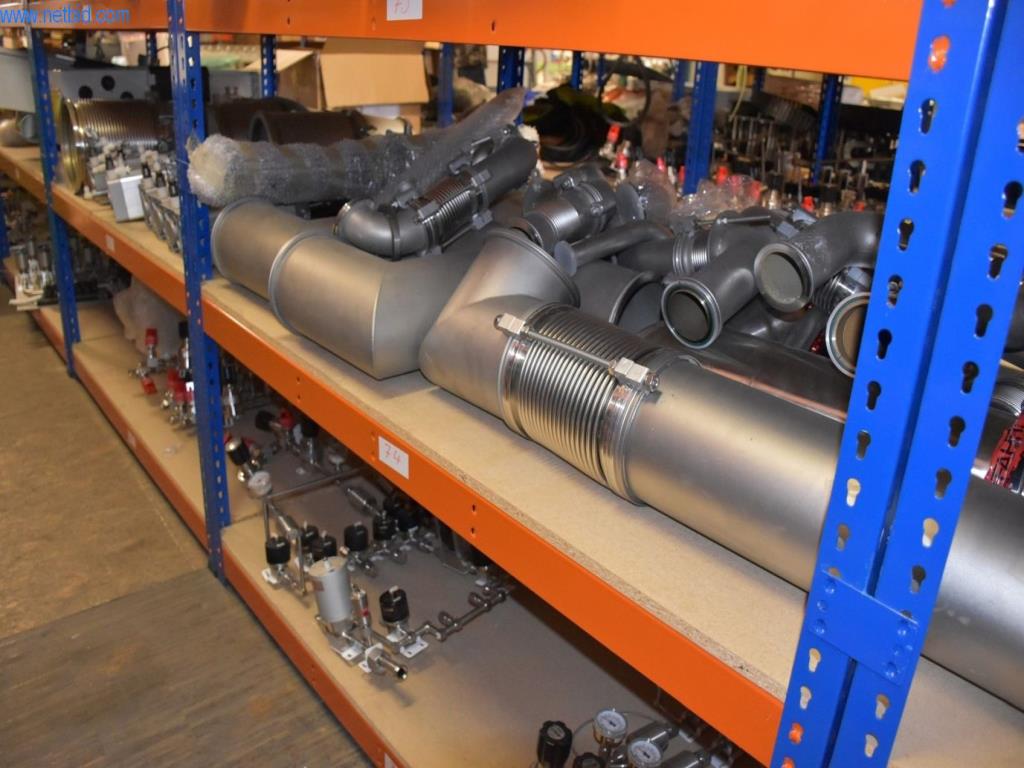 Obsežne zaloge vakuumskih črpalk, merilnih naprav, rezervnih delov in dodatne opreme-38