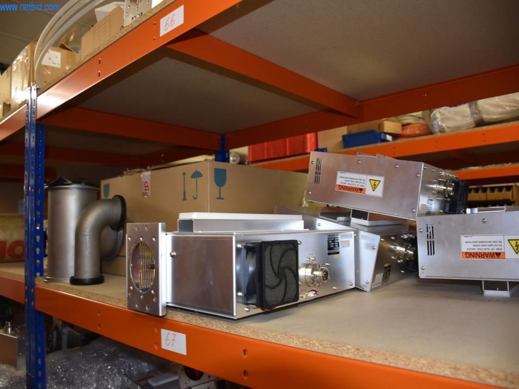 Obsežne zaloge vakuumskih črpalk, merilnih naprav, rezervnih delov in dodatne opreme-41